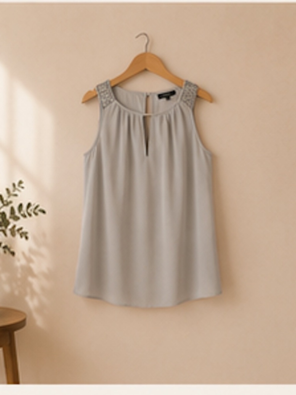 Vero Moda Gray Embellished Sleeveless Blouse XS Soft Minimalist Chiffon Top